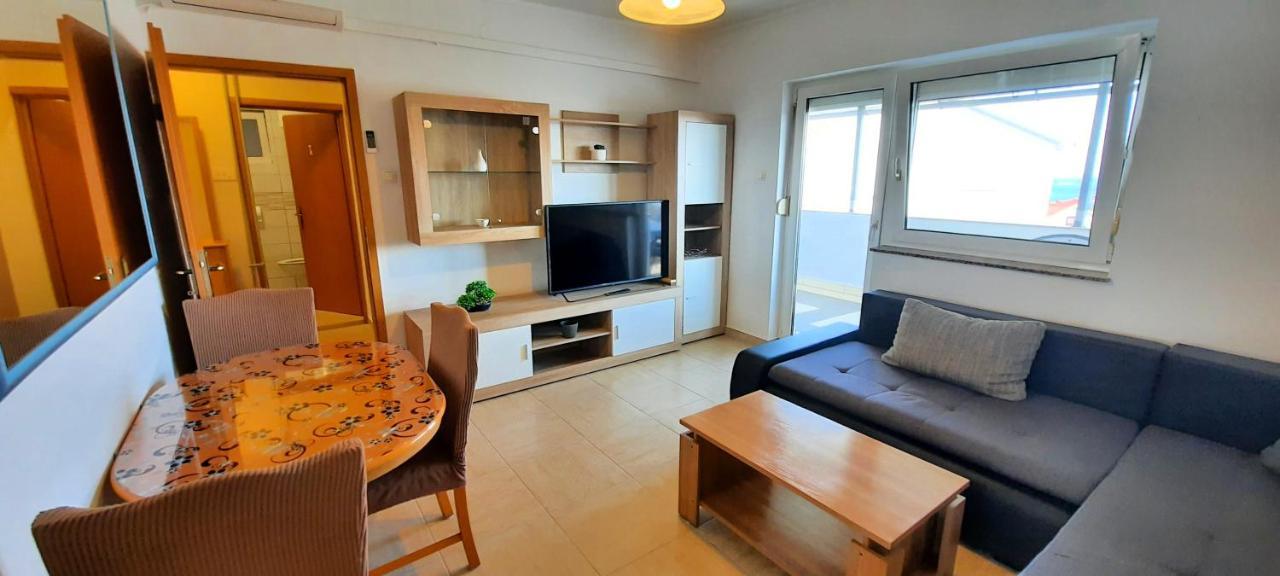 Apartment Miroslav 克尔克 外观 照片