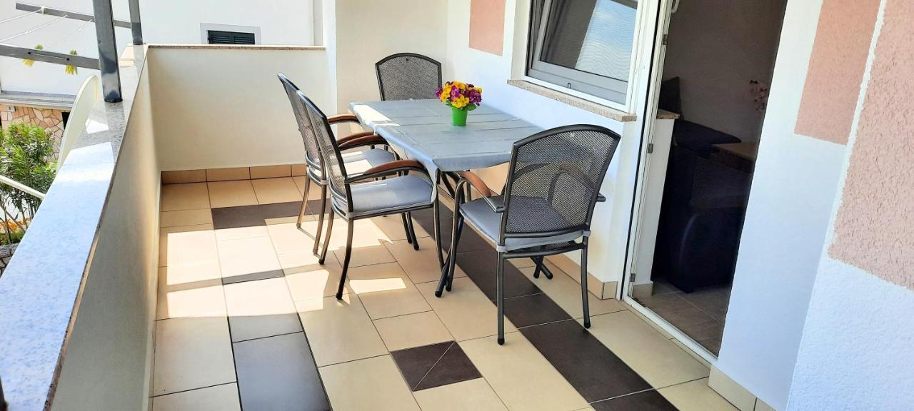 Apartment Miroslav 克尔克 外观 照片
