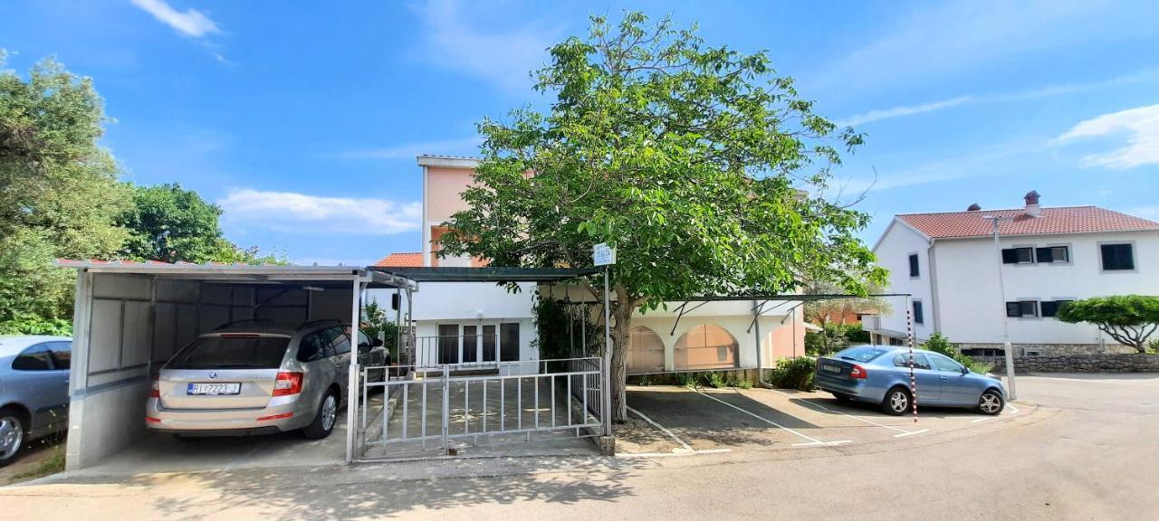 Apartment Miroslav 克尔克 外观 照片